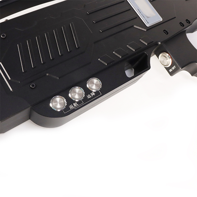 نظام مضاد للطائرات بدون طيار 1.5 كم مانع إشارة محمول Uav Jammer 2.4G 5.8g GPS WiFi للأمن العام